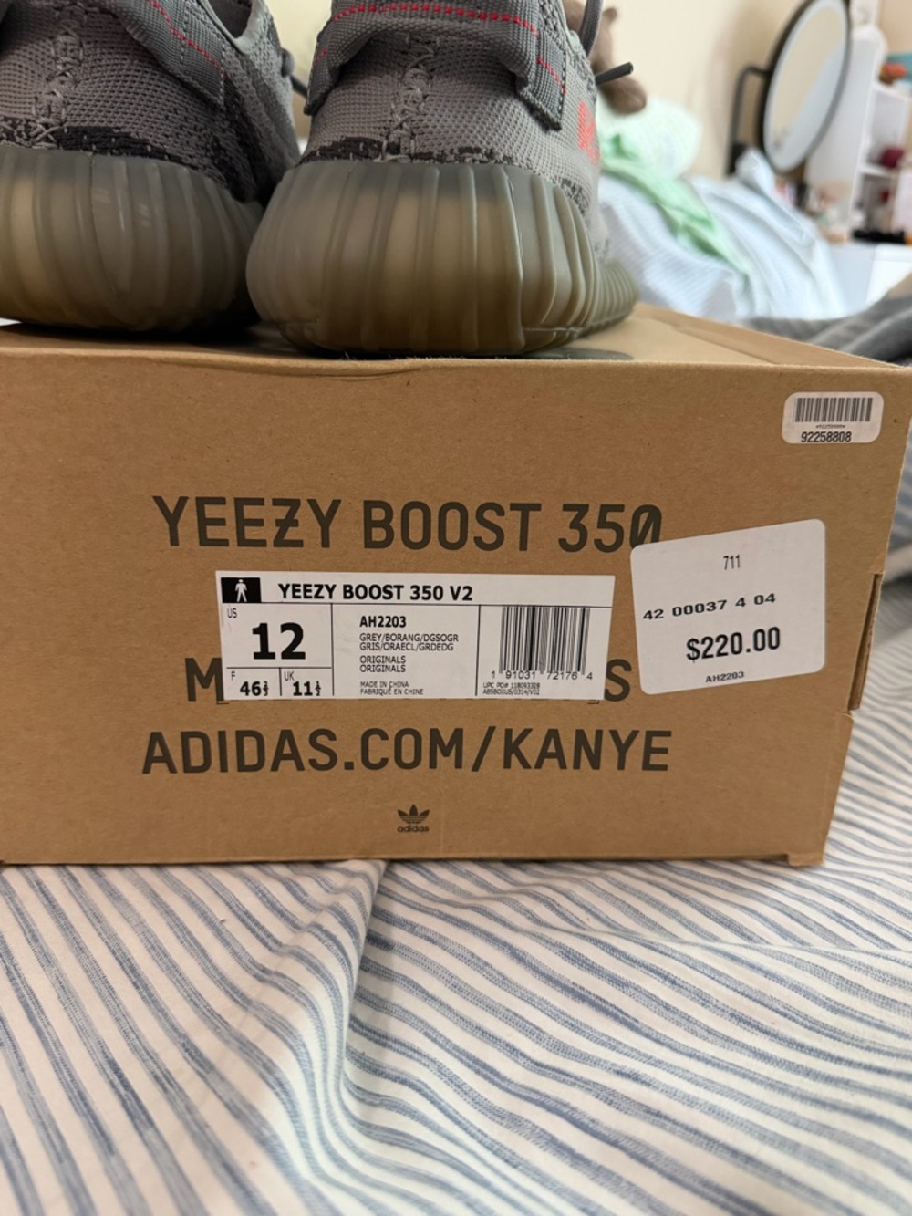 Adidas Yeezy 350 Beluga - Picture 5 of 5